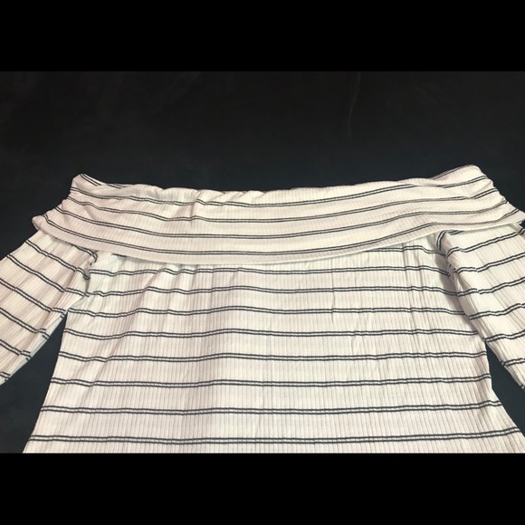 CHARLOTTE RUSSE Long Sleeve Top Shirt/ Size: XL - Picture 4 of 8